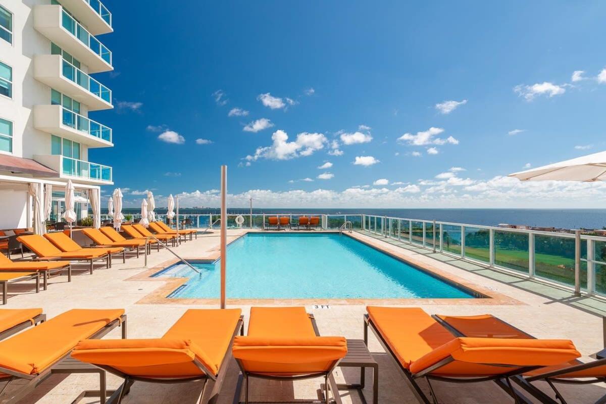 City View Balcony Steps From Restaurants, Peacock Park & Marina Miami Exterior photo