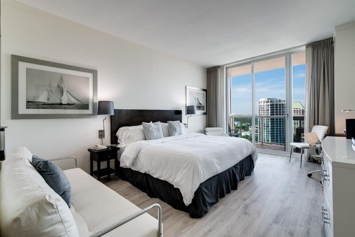 City View Balcony Steps From Restaurants, Peacock Park & Marina Miami Exterior photo